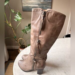 Modern Vice Knee Length Leather Boots woman's Sz 8.5